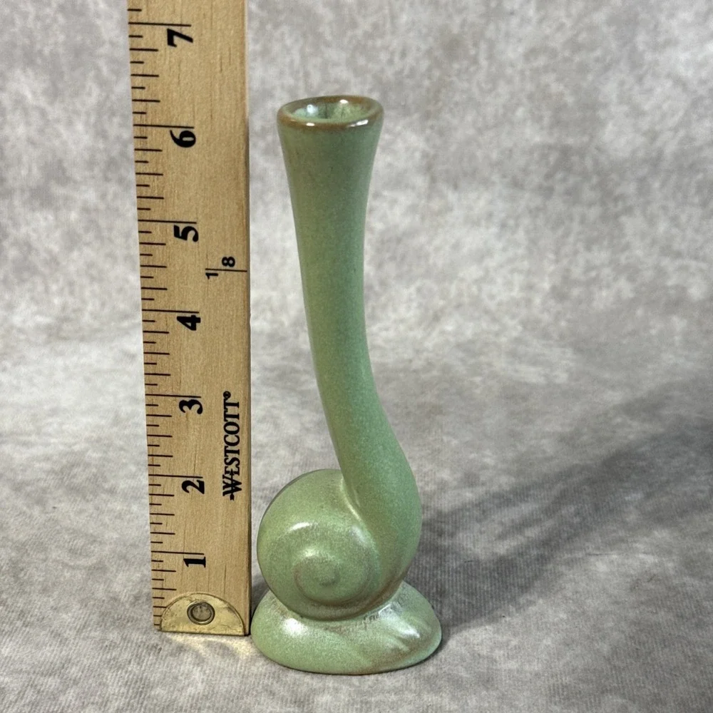 Frankoma Pottery, Model #31 Snail Vase Ceramic bud vase Prairie Green Small Chip